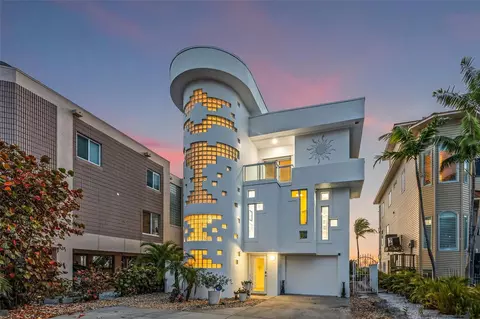 8680 W Gulf Blvd, Treasure Island, FL 33706