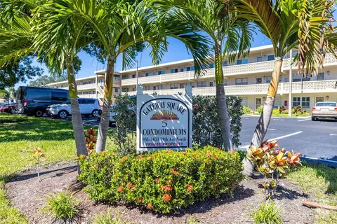 951 79th Ave N #116, Saint Petersburg, FL 33702