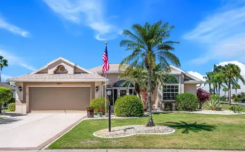 1601 Brookton Green Dr, Sun City Center, FL 33573