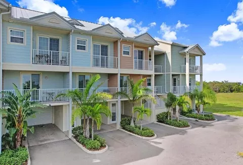 3278 Mangrove Point Dr, Ruskin, FL 33570