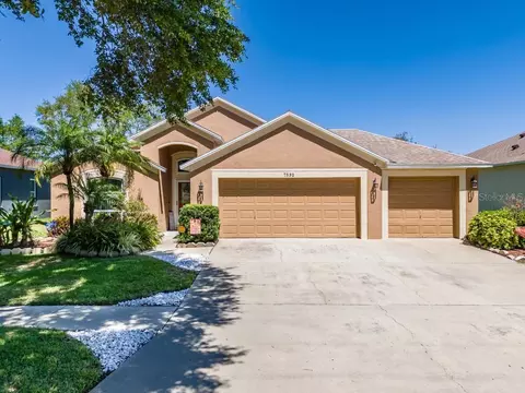 7532 Regents Garden Way, Apollo Beach, FL 33572