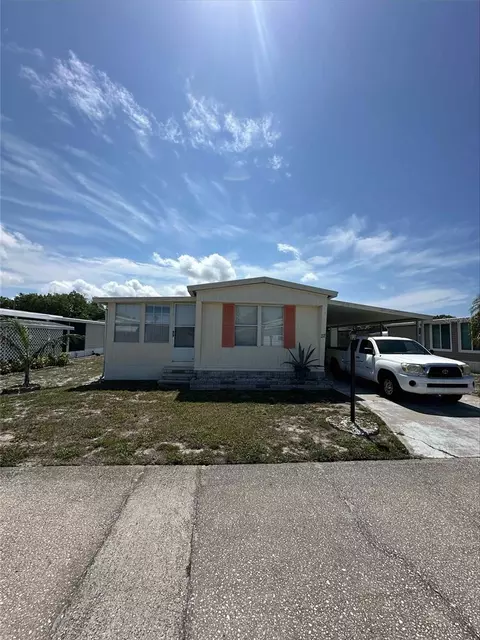 1710 7th St SW #28, Ruskin, FL 33570