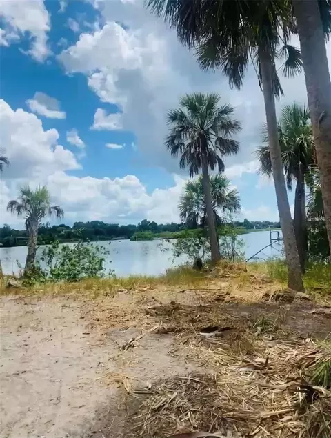 9539 Riverview Dr, Riverview, FL 33578 photo 1