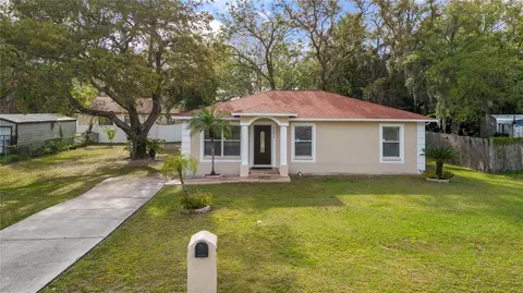 10422 N Ojus Dr, Tampa, FL 33617