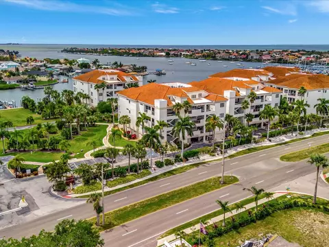 1022 Bellasol Way #5302, Apollo Beach, FL 33572