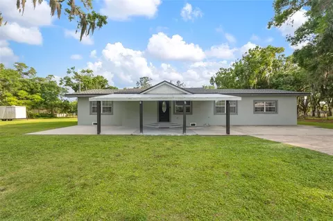 2701 Medulla Rd, Plant City, FL 33566