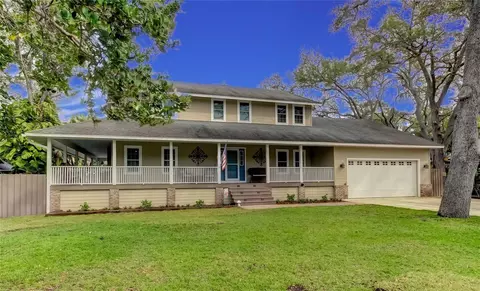 10272 Cypress Cir, Seminole, FL 33777