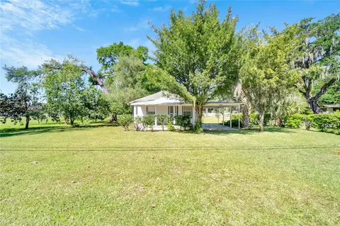 2707 Franklin St, Plant City, FL 33563