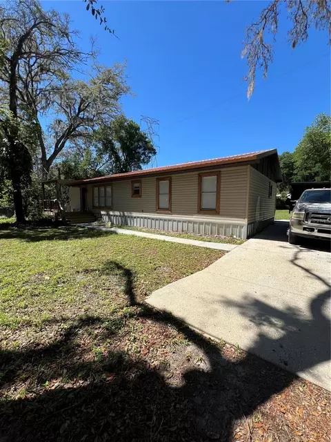 12426 Eloian Dr, Thonotosassa, FL 33592