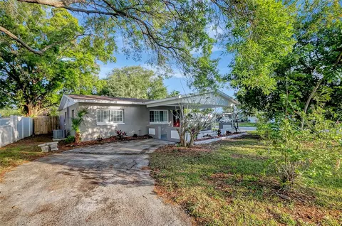 9780 Park Lake Dr N, Pinellas Park, FL 33782
