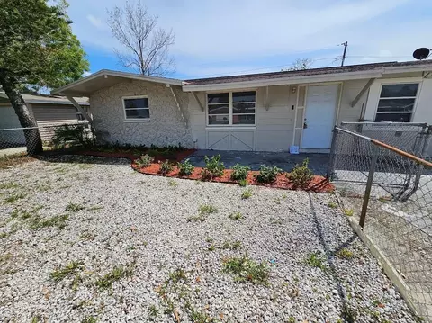 2040 Maureen Dr, Holiday, FL 34690