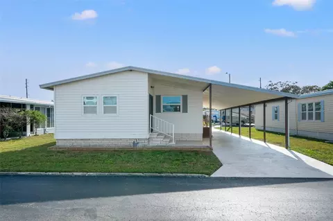 2126 Kahala Dr, Holiday, FL 34691