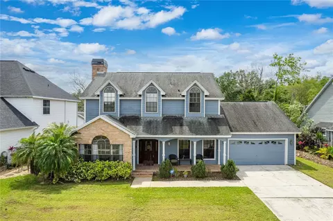 1607 Carter Oaks Dr, Valrico, FL 33596