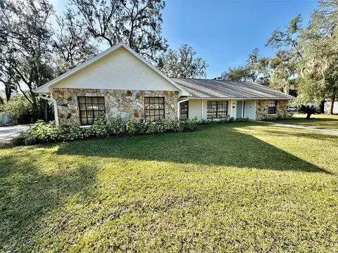 1501 Buell Ct, Plant City, FL 33567