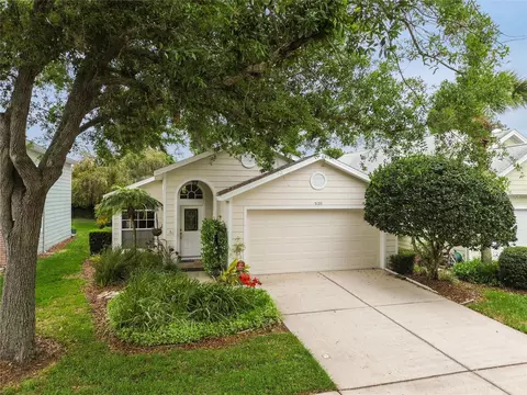 5135 E Sterling Manor Dr, Tampa, FL 33647