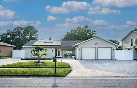 7404 Meadow Dr, Tampa, FL 33634