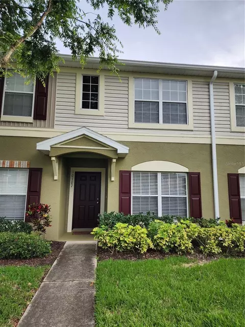 10707 Chesham Hill Ct, Riverview, FL 33579