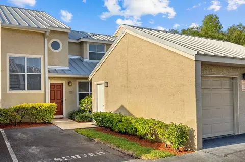 3411 Cypress Head Ct, Tampa, FL 33618