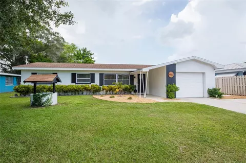 1733 S Jefferson Ave, Clearwater, FL 33756