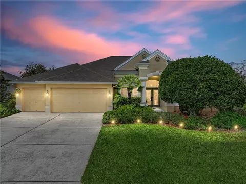 13319 Thoroughbred Dr, Dade City, FL 33525