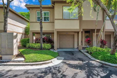 826 Normandy Trace Rd, Tampa, FL 33602