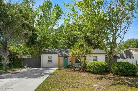 240 42nd Ave NE, Saint Petersburg, FL 33703