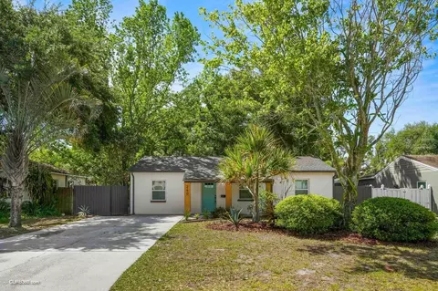 240 42nd Ave NE, Saint Petersburg, FL 33703