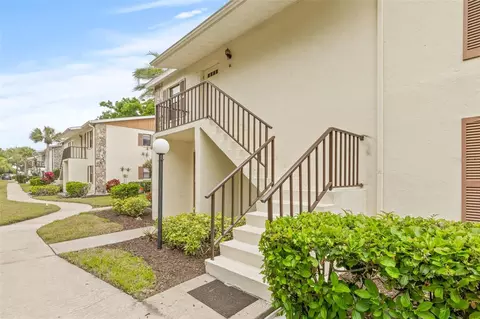 5400 34th St W #L8, Bradenton, FL 34210