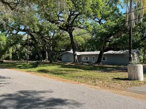 8704 Jackson Springs Rd, Tampa, FL 33615