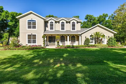 16706 Lake Eveland Pl, Lutz, FL 33558