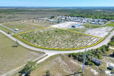 Valencia Street, Lake Wales, FL 33898