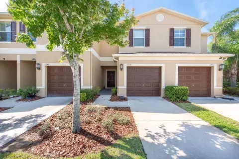 2750 Hampton Green Ln, Brandon, FL 33511