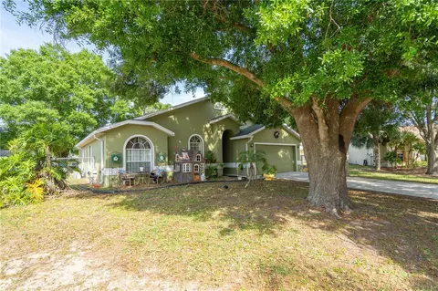 859 Hunt Cir, Lake Wales, FL 33853