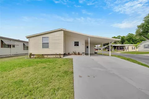 3211 Hidden Lake Dr, Wesley Chapel, FL 33543