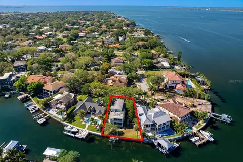196 Blanca Ave, Tampa, FL 33606
