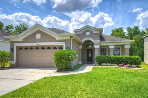 1419 Main St, Valrico, FL 33594