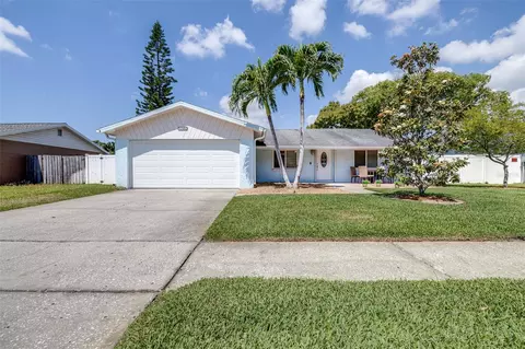 12502 Cumberland Dr, Largo, FL 33773