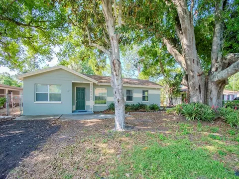 3910 W Rogers Ave, Tampa, FL 33611