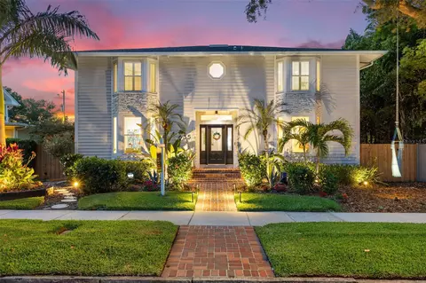 635 16th Ave NE, Saint Petersburg, FL 33704