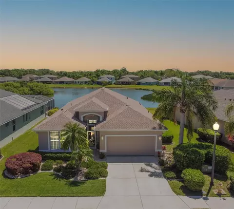 5098 Lakehurst Ct, Palmetto, FL 34221
