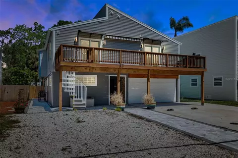306 Ontario Ave, Crystal Beach, FL 34681