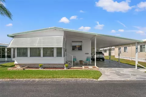 2039 Hilo Dr, Holiday, FL 34691