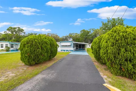 4831 Kent Dr, Zephyrhills, FL 33541