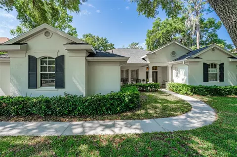 6219 Wild Orchid Dr, Lithia, FL 33547