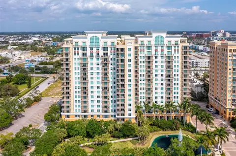 800 N Tamiami Trl #417, Sarasota, FL 34236