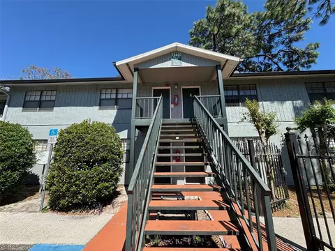 12401 Oak Cedar Pl #202, Tampa, FL 33612