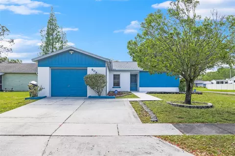 908 Old Field Dr, Brandon, FL 33511