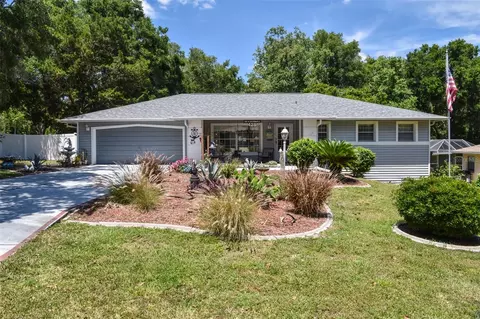425 W Sugarmaple Ln, Beverly Hills, FL 34465