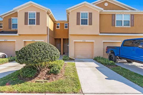 4753 White Sanderling Ct, Tampa, FL 33619
