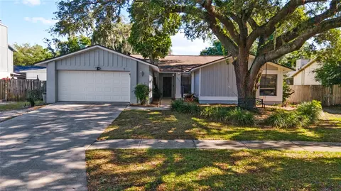 403 Van Reed Manor Dr, Brandon, FL 33511
